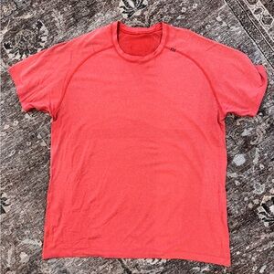 Men’s XL Lululemon short sleeves